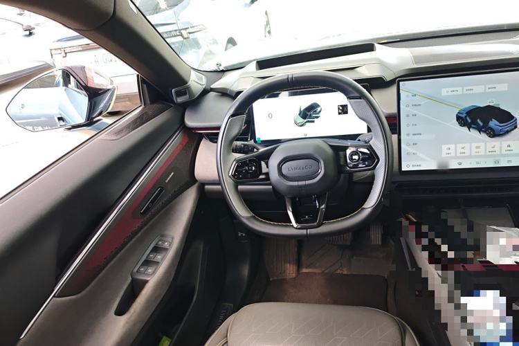 Used Lynk & Co 08 EM-P 2025 220 km All-Wheel-Drive Performance Halo