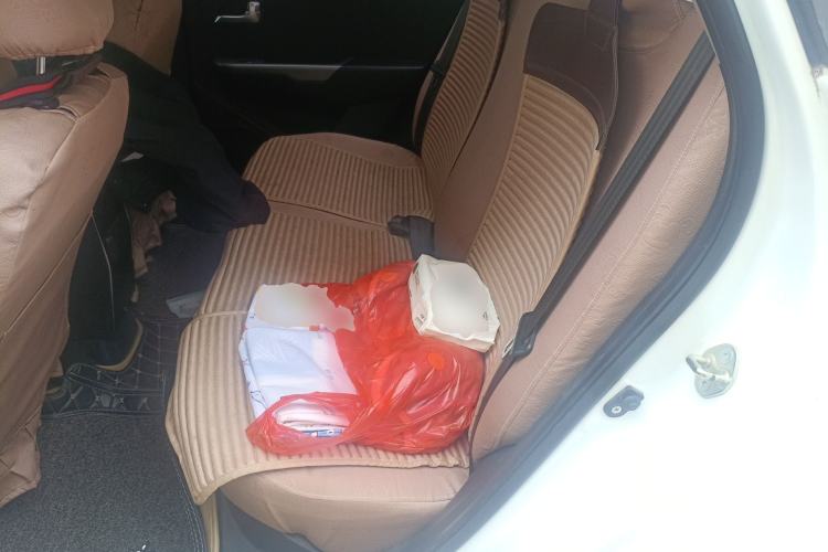 Used Kia K2 2015 Sedan 1.4L MT GLS
