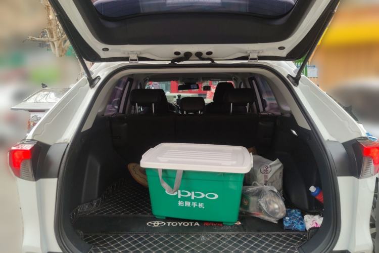 Used Toyota RAV4 2023 2.0L CVT Two-Wheel Drive Urban Edition
