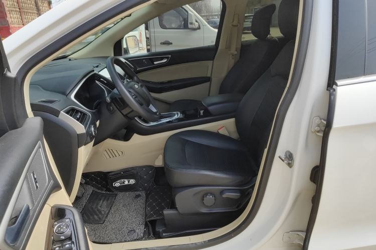 Used Ford Edge 2016 EcoBoost 245 Two-Wheel-Drive Titanium 5-Seater
