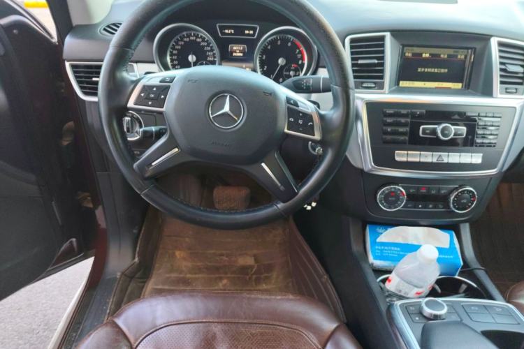 Used Mercedes-Benz M-Class 2014 ML 320 4MATIC Steering Wheel