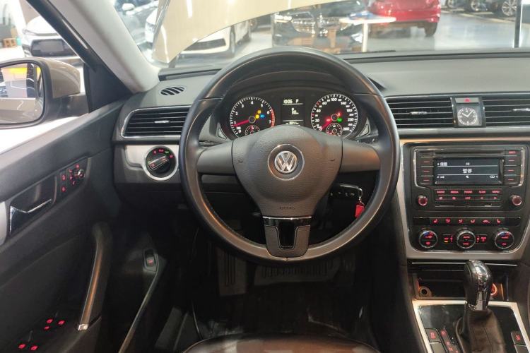 Used Volkswagen Passat 2014 1.8TSI DSG Prestige Edition
