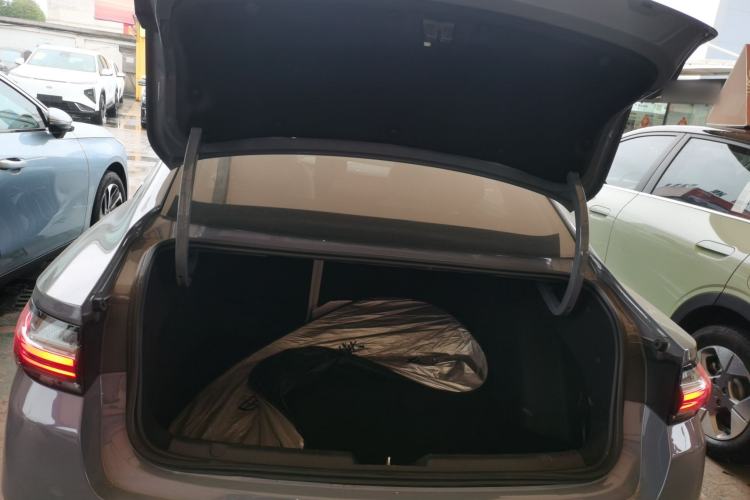 Used Geely Auto Preface 2024 Zhiqing 1.5TD Tiangong Edition Trunk