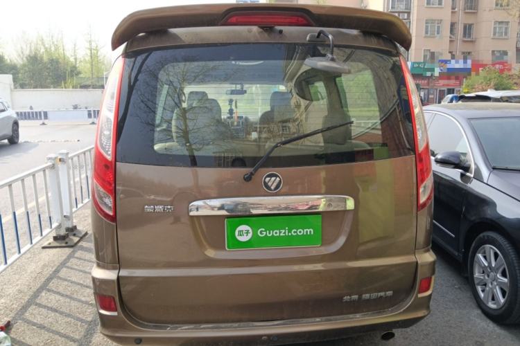 Used Foton MP-X E 2014 2.4L Wealth Express Comfort Edition 4G64