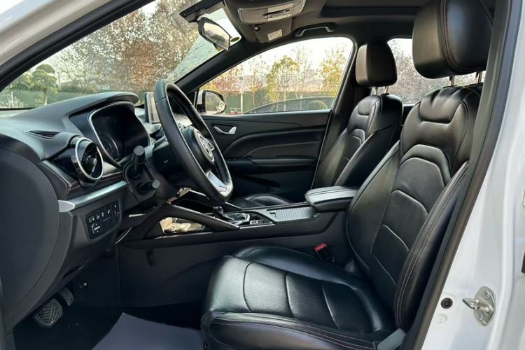 Used Dongfeng Fengon 500 2021 1.5L CVT Enjoyment Version
