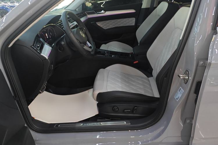 Used Volkswagen Magotan 2023 2 Million Units Commemorative Edition 330TSI DSG Luxury Version
