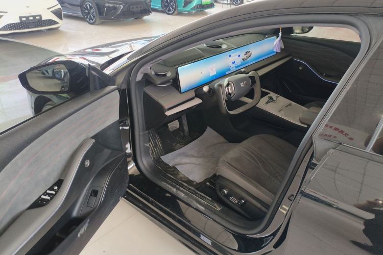 Used Geely Galaxy E8 2024 620 km All-Wheel-Drive Starship Performance Edition
