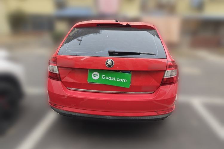Used Skoda Rapid Spaceback 2014 1.6L Automatic Enjoyment Edition