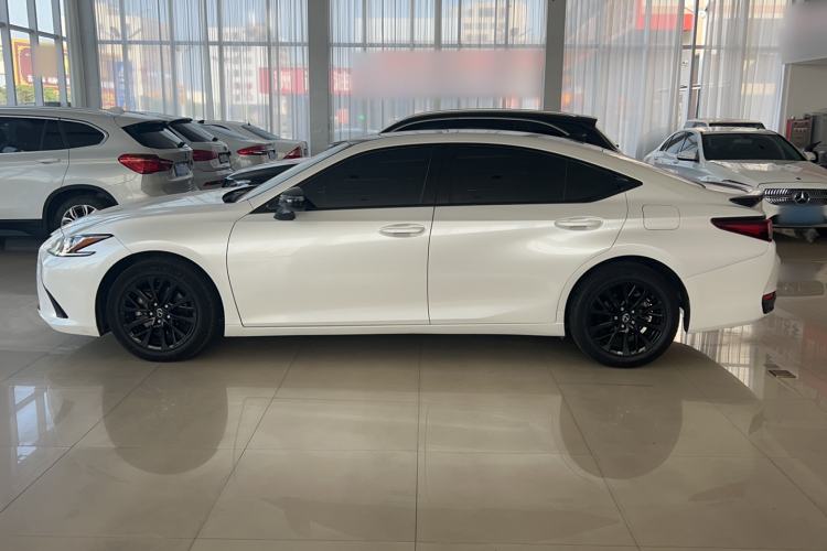 Used Lexus ES 2021 200 Excellence Edition
