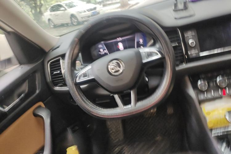 Used Skoda Kodiaq GT 2019 TSI330 Two-Wheel-Drive Luxury Edition China V Standard Steering Wheel