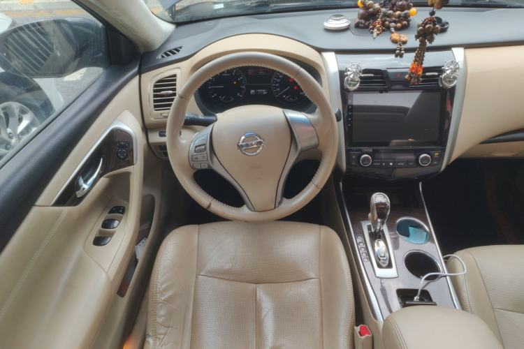 Used Nissan Teana 2015 2.0L XE-Sporty Champions League Sports Edition