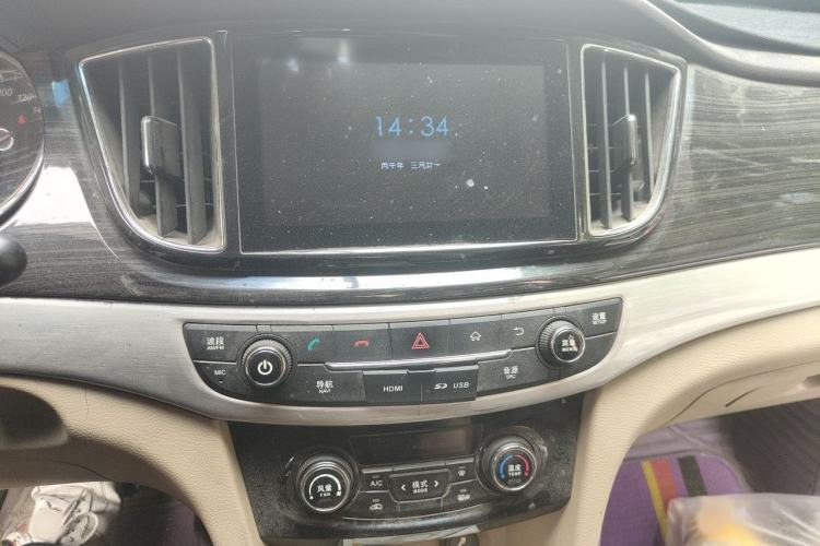 Used Baojun 730 2016 1.8L iAMT Luxury Model 7 Seats