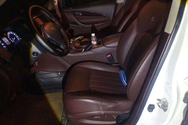 Used Infiniti EX 2011 EX35 model
