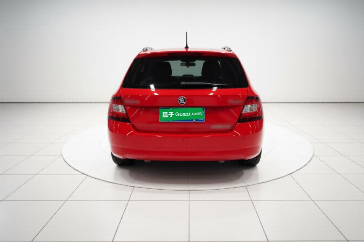 Used Skoda Fabia 2017 1.4L Automatic Car Enjoy Edition
