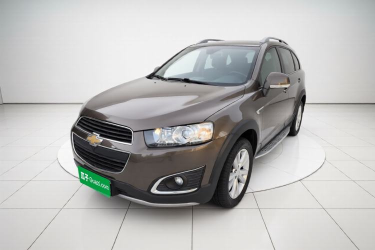 Used Chevrolet Captiva 2015 2.4L 4x4 Flagship Edition 7-Seater