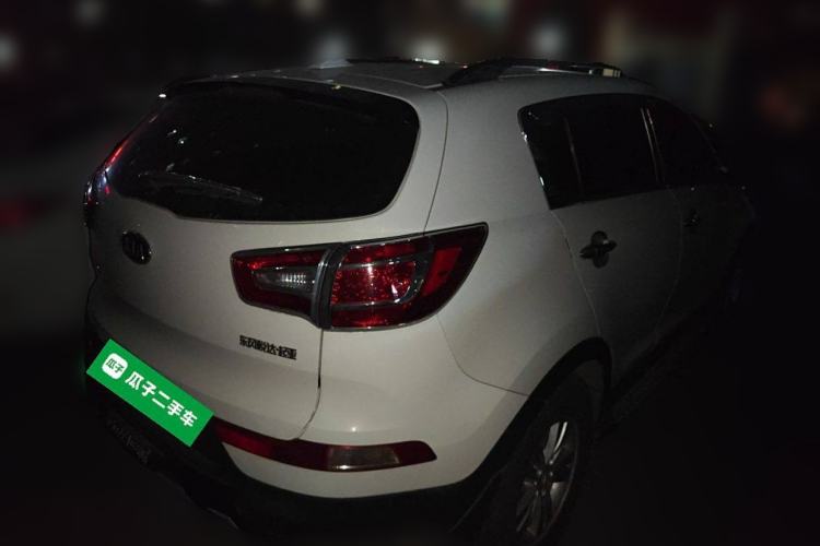 Used Kia Sportage R 2014 2.0L Manual Two-Wheel Drive GL Trim