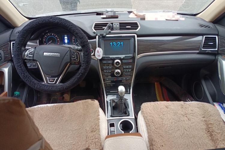 Used Haval H2 2016 Red-Label 1.5T Manual Two-Wheel Drive Luxury Model