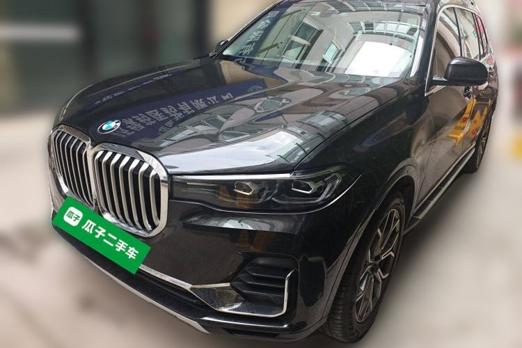 Used BMW X7 2022 xDrive40i Luxury Package with Leading Features