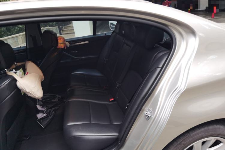 Used BMW 5 Series 2013 525Li Leading Model