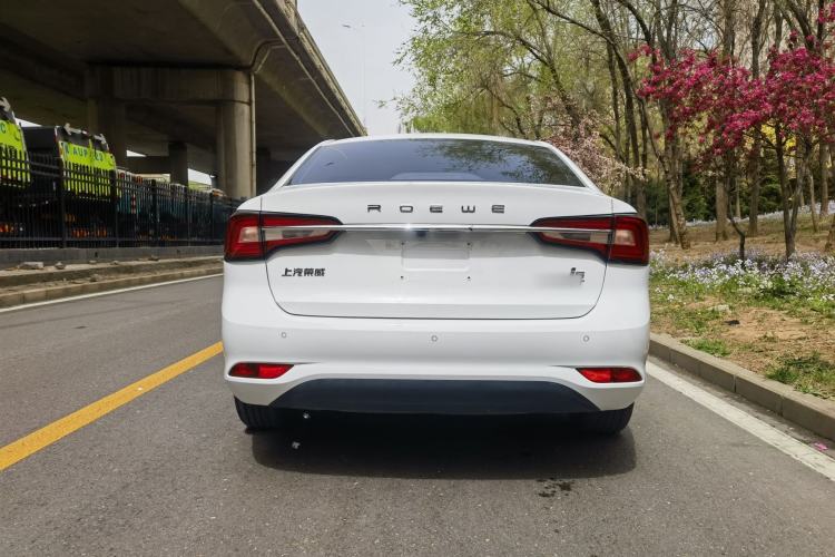 Used Roewe i5 2020 1.5L Manual 4G Connect Leehao Flagship Edition Exterior 3