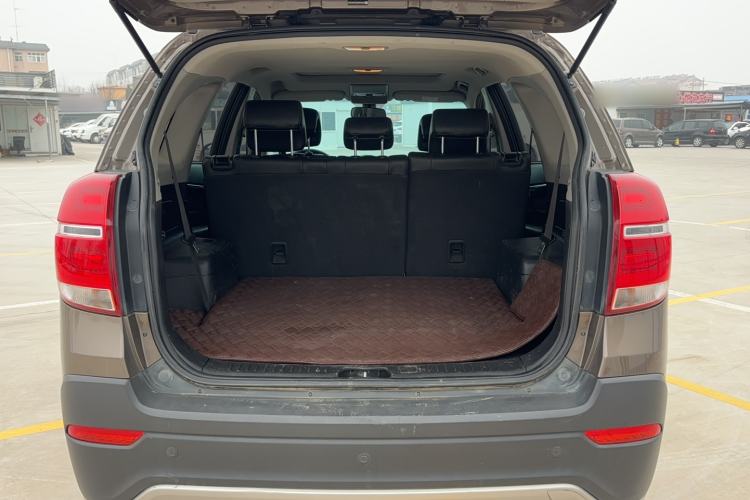 Used Chevrolet Captiva 2017 2.4L 4x4 Flagship Edition 7-Seater