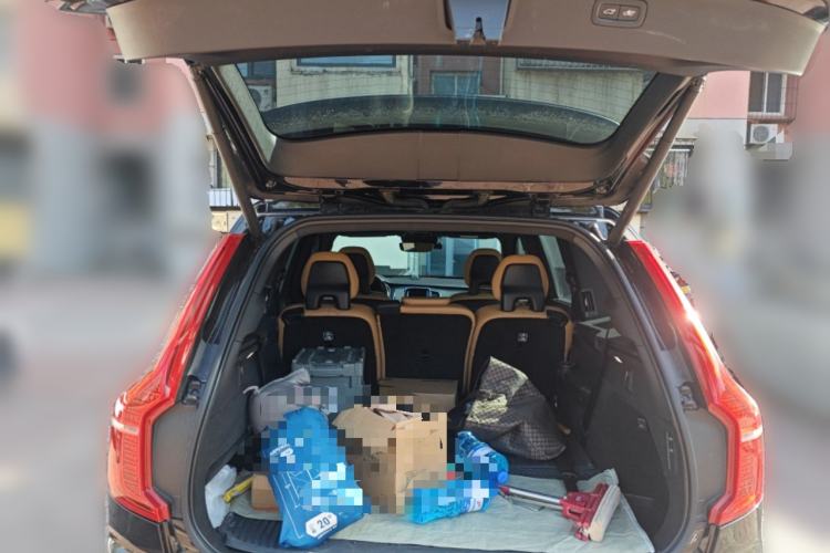 Used Volvo XC90 2017 T6 Prestige 7-Seater Trunk