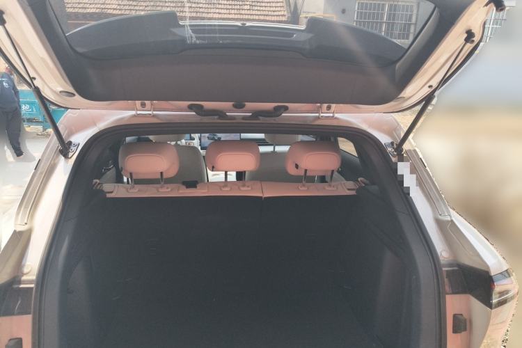 Used Baojun Yunhai 2024 600km Pure Electric Version Trunk