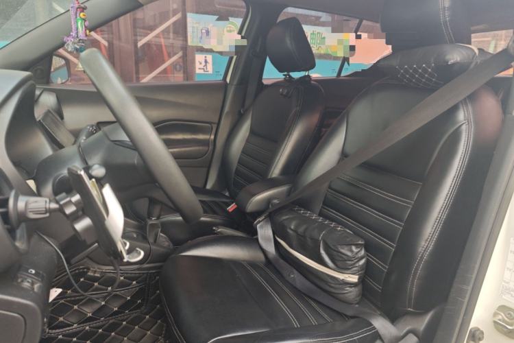 Used Nissan Kicks 2017 1.5L Manual Cool Dynamic Edition
