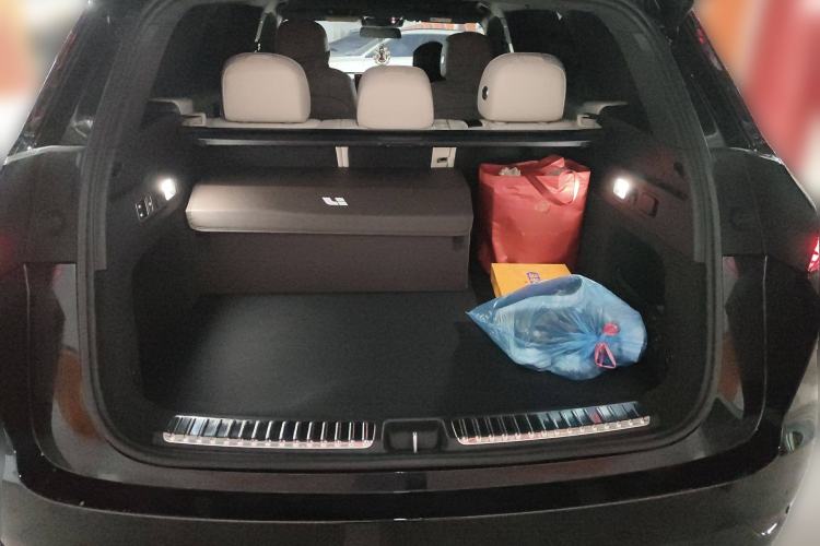 Used Li Auto L7 2024 Pro Model
