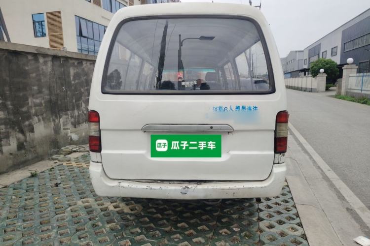 Used Foton Scenic 2014 2.0L Express Classic Long-Wheelbase Low-Roof 486EQV4
