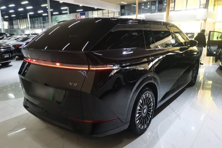 Used XPeng X9 2025 740 Ultra-Long Range Max