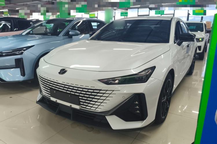 Used CHANGAN UNI-V 2023 1.5T Premium Model