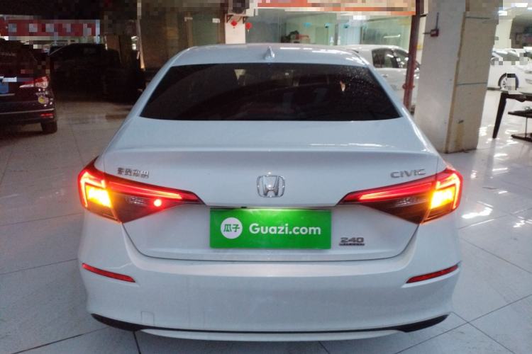 Used Honda Civic 2023 240TURBO CVT Dynamic · Center Stage Special Edition