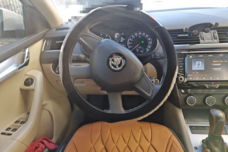 Used Skoda Octavia 2015 1.6L Automatic Yijie Edition
