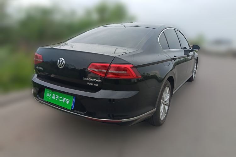 Used Volkswagen Magotan 2017 330TSI DSG Leading Model Rear Right 45 Deg