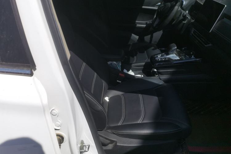 Used BYD Yuan New Energy 2019 EV535 Smart Connect Trendsetting Model Right Front Seat