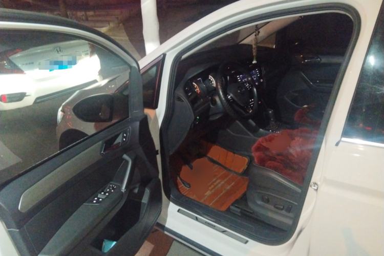 Used Volkswagen Touran 2021 Volkswagen Touran L 280TSI DSG Boundary Edition 7-Seater
