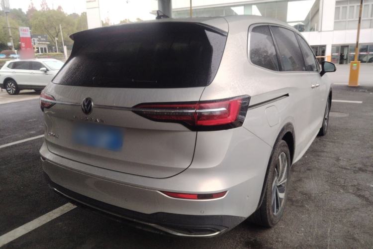 Used Volkswagen Viloran 2024 330TSI Luxury Edition
