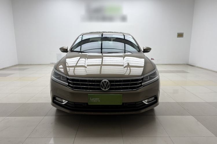 Used Volkswagen Passat 2017 330TSI DSG Luxury Edition Exterior 1