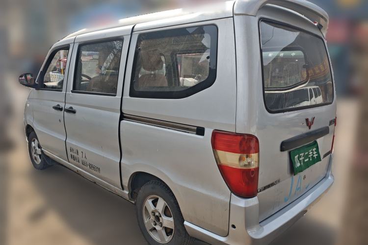 Used Wuling Zhiguang 2010 1.0L New Version Liye Style with Shorter Body
