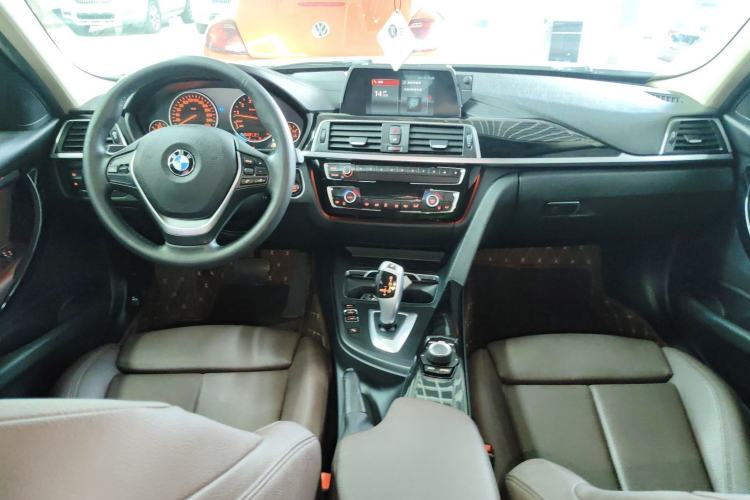 Used BMW 3 Series 2018 320Li Fashion Model
