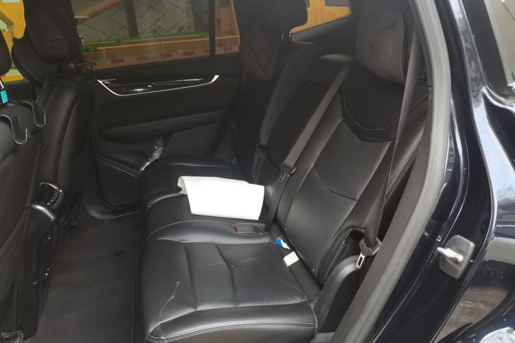 Used Cadillac XT6 2021 2.0T 7-Seater Four-Wheel Drive Luxury Version Left Rear Seat