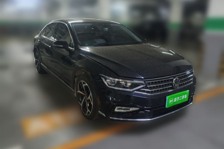 Used Volkswagen Magotan 2023 2 Million Units Commemorative Edition 330TSI DSG Luxury Version Front Right 45 Deg