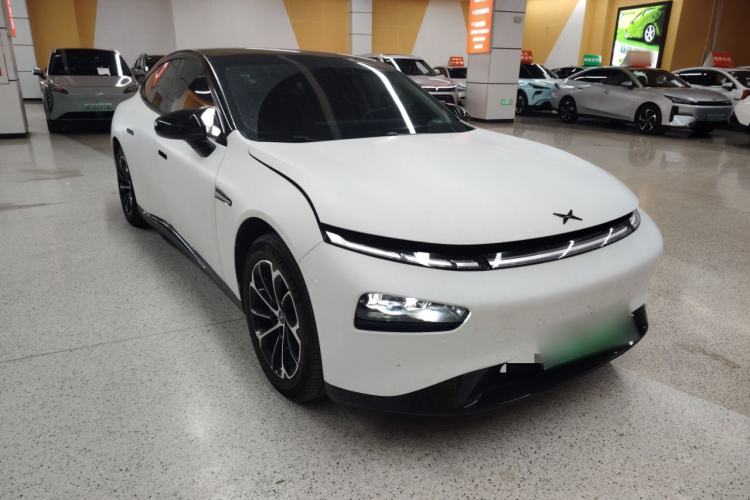 Used XPeng P7 2020 670N Front Right 45 Deg