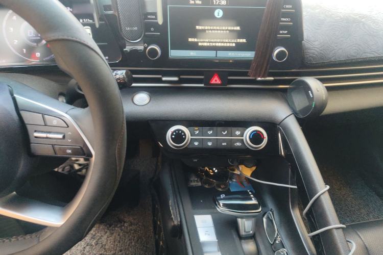 Used Hyundai Elantra 2022 1.5L CVT GLX Elite Edition Audio And AC Panel