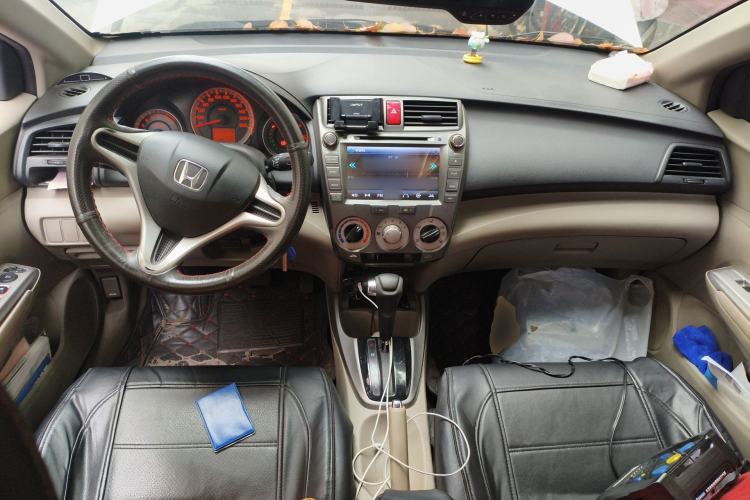 Used Honda City Classic 2008 1.5L Automatic Elite Edition Center Console