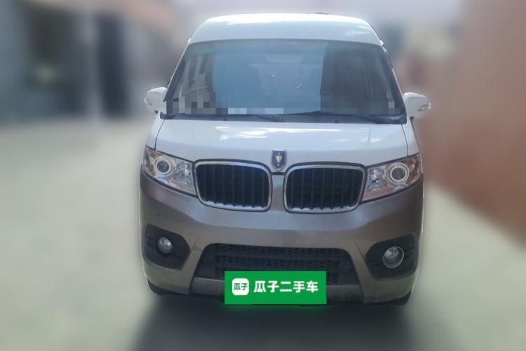 Used Jinbei New Hiace X30L 2022 1.5L Wealth Edition Air-Conditioning-Free Van China VI Standard SWC15M Front