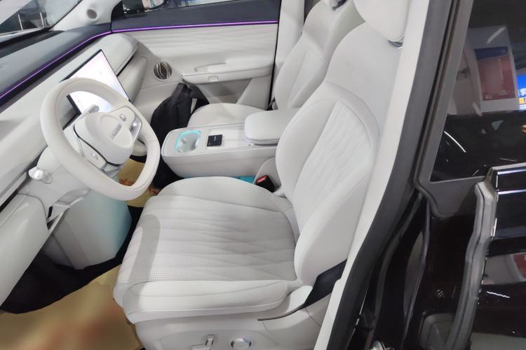 Used EXEED Star Era ET 2025 Extended-Range 240 Max All-Wheel Drive Urban Advanced Driver Assistance
