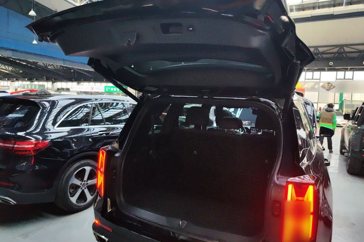 Used GAC Trumpchi GS8 2022 Flagship Series 2.0 TGDI Two-Wheel-Drive Prestige Edition (7 Seats)
