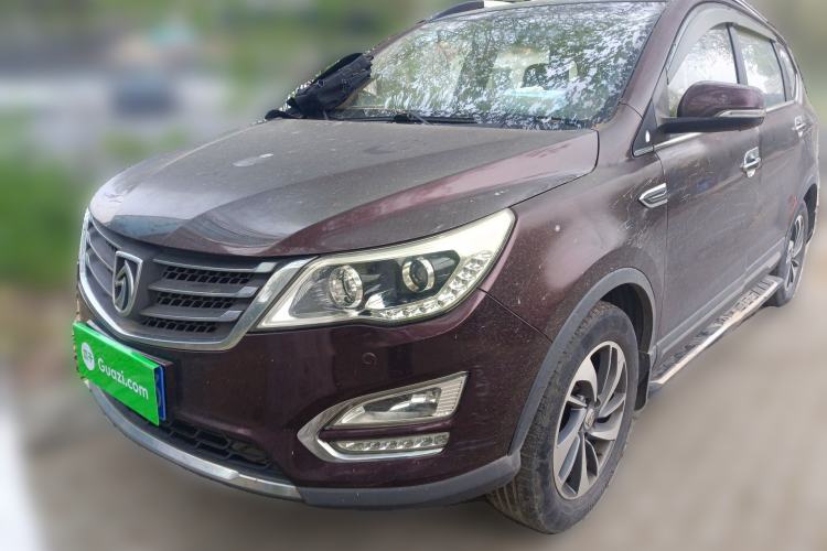 Used Baojun 560 2015 1.8L manual luxury version